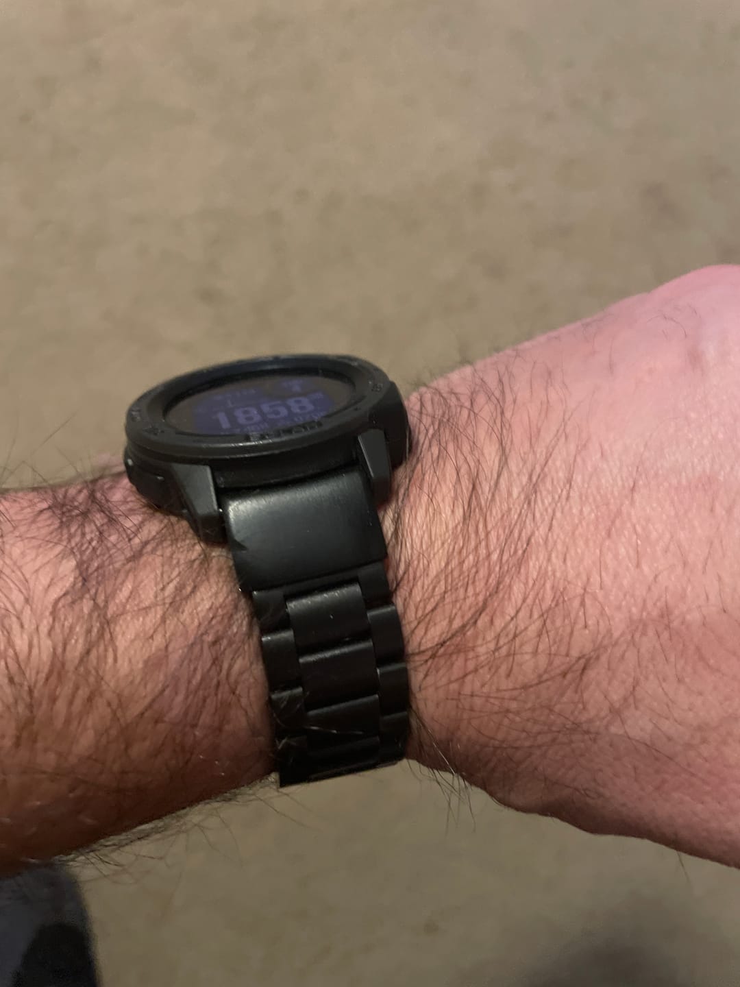 Customer photo review of Garmin Stainless Steel Strap - Durable QuickFit Bracelet