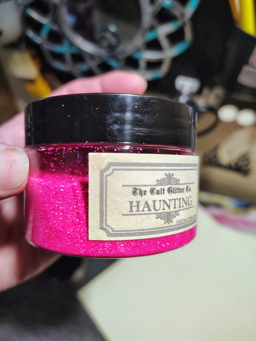 Customer photo review of Haunting - Chameleon