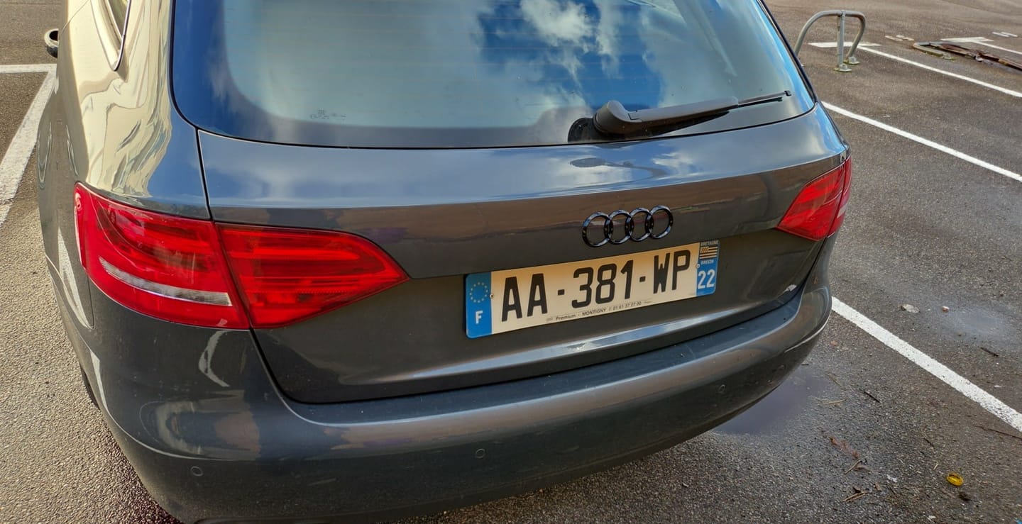 Customer photo review of Logo / Badge Audi Noir Avant / Arrière