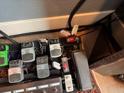 Customer photo review of [NEW] UHF NEXUS - Pro-Grade UHF Wireless System For Guitar/Bass – USB-C, Latency<2 ms, 7 Channels, 165 feet Range