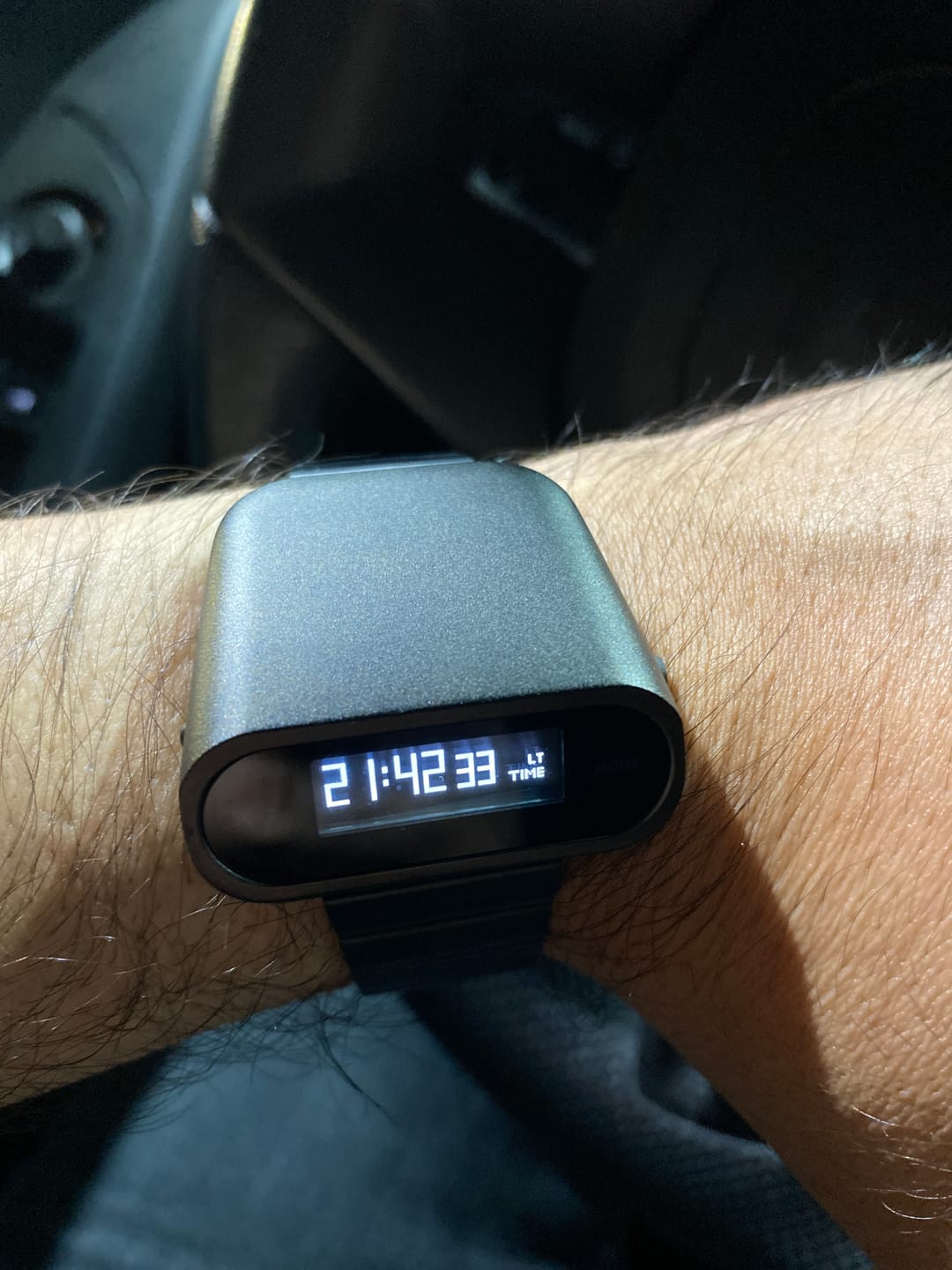 Customer photo review of Reloj Benly Design S1000B-W Stargazer OLED