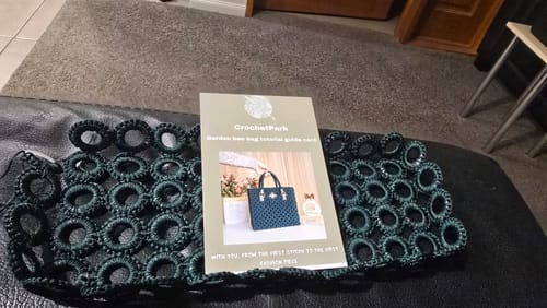 Sharon R. review of CrochetPark™ Garden Bee Crochet Bag Kit image 1 out of 1