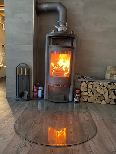 Torsten W. review of Glasplatte Kamin, Funkenschutzplatte Glas für Kaminofen - Rundbogen image 1 out of 1