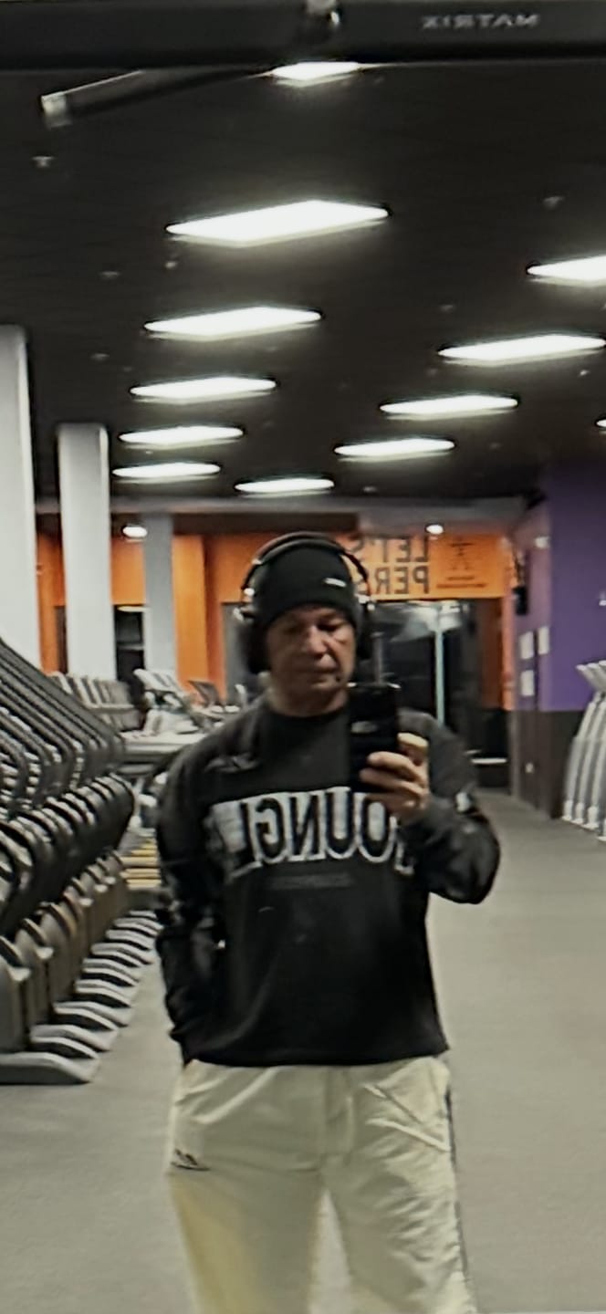 Customer photo review of W428 - Drip Oversized Tee