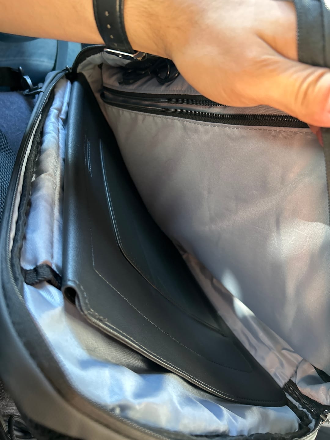 Customer photo review of Funda Notebook Smart Workstation
