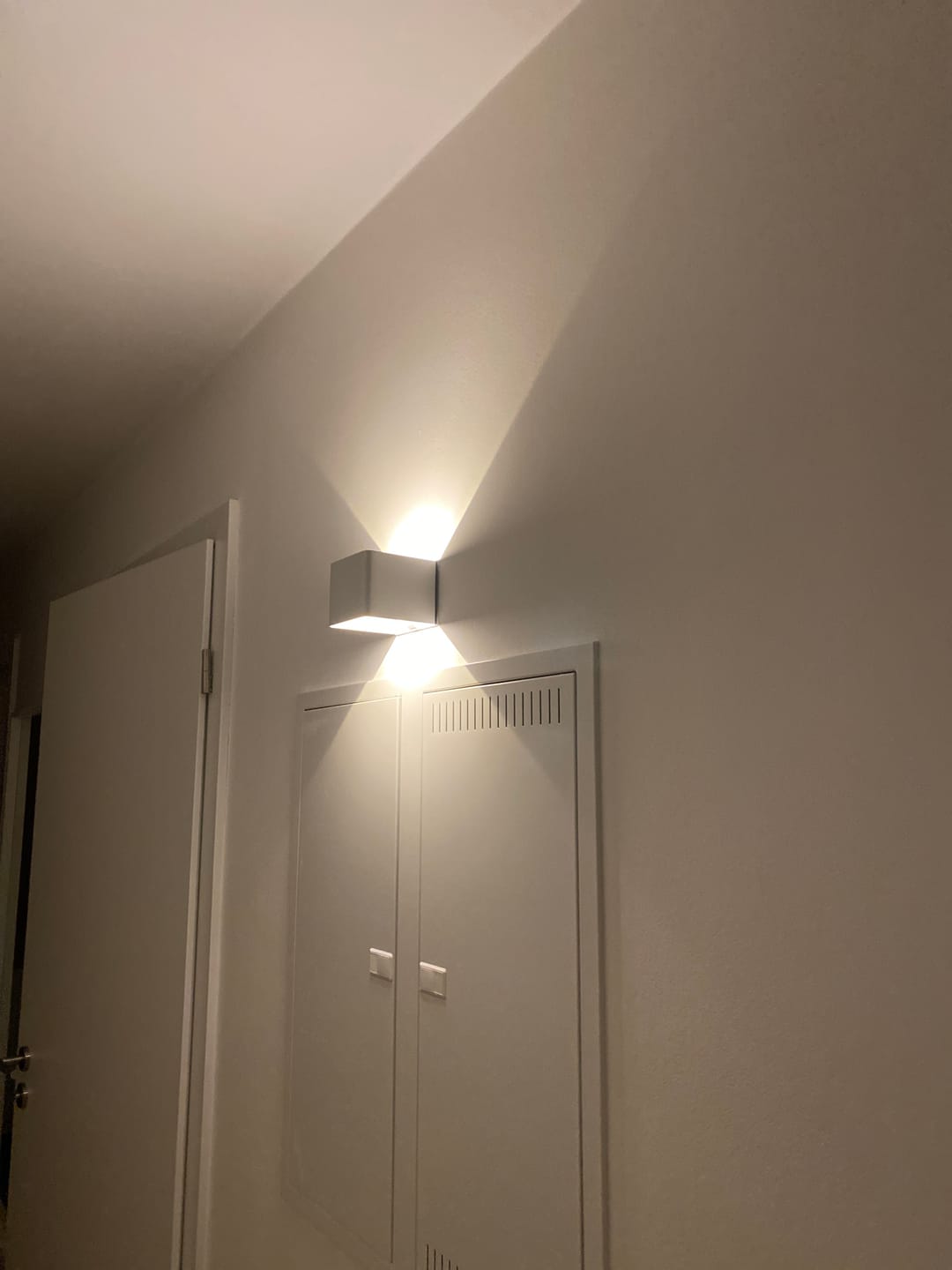 Customer photo review of CUBE Wall lamp | Rechargeable