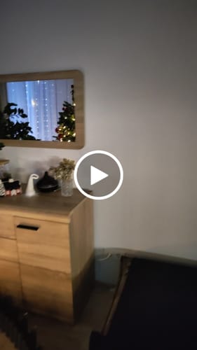 Customer video review of Paveikslas "Love Burns Her Head"