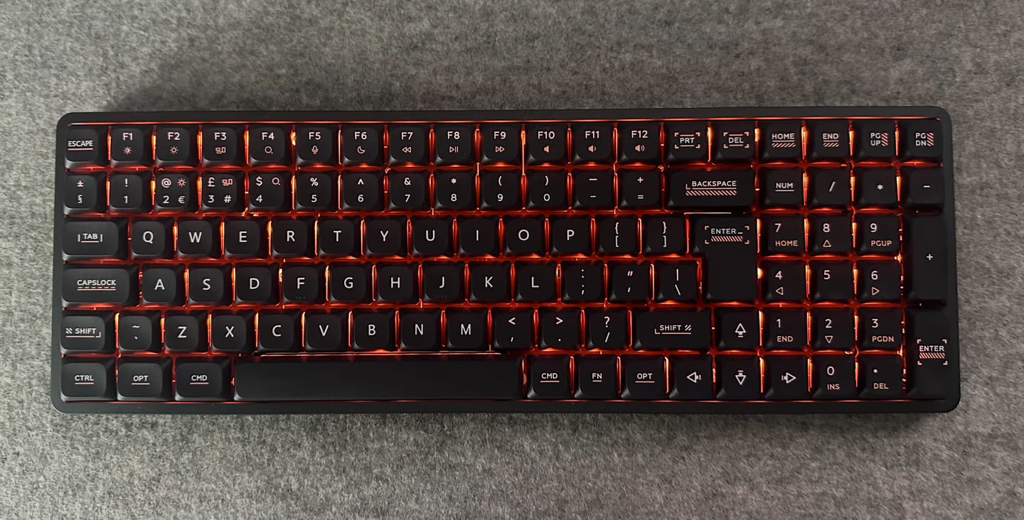Customer photo review of IQUNIX Magi75/96 Aluminum Low Profile Mechanical Keyboard