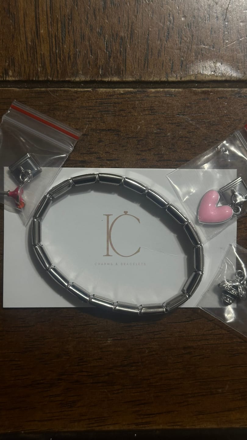 Customer photo review of Charm Letra L