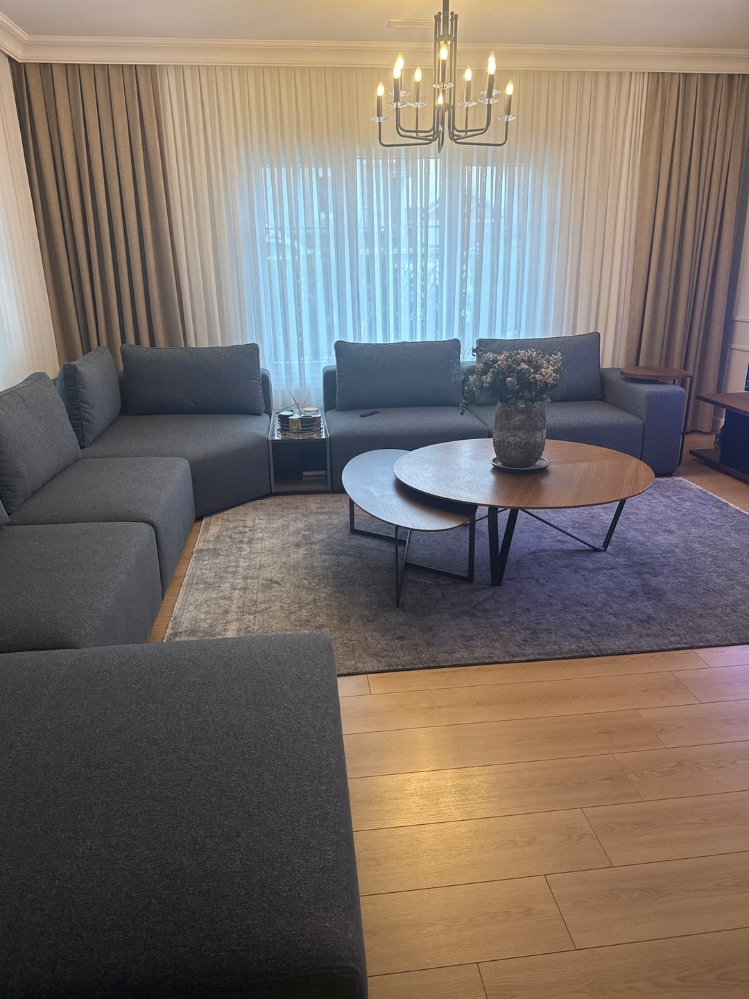 Customer photo review of Çırağan %100 Naturel Özel Işıltılı El Emeği ile Özel Tezgahlarda Üretilen Tensel Uşak Halısı 2DGRBRZ