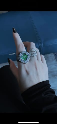 Celynna S. review of CLEEF RING | SILVER GREEN image 1 out of 1