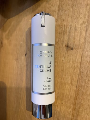 Sandrine P. review of CENTELLA Crème pour le visage, 50ml image 1 out of 1