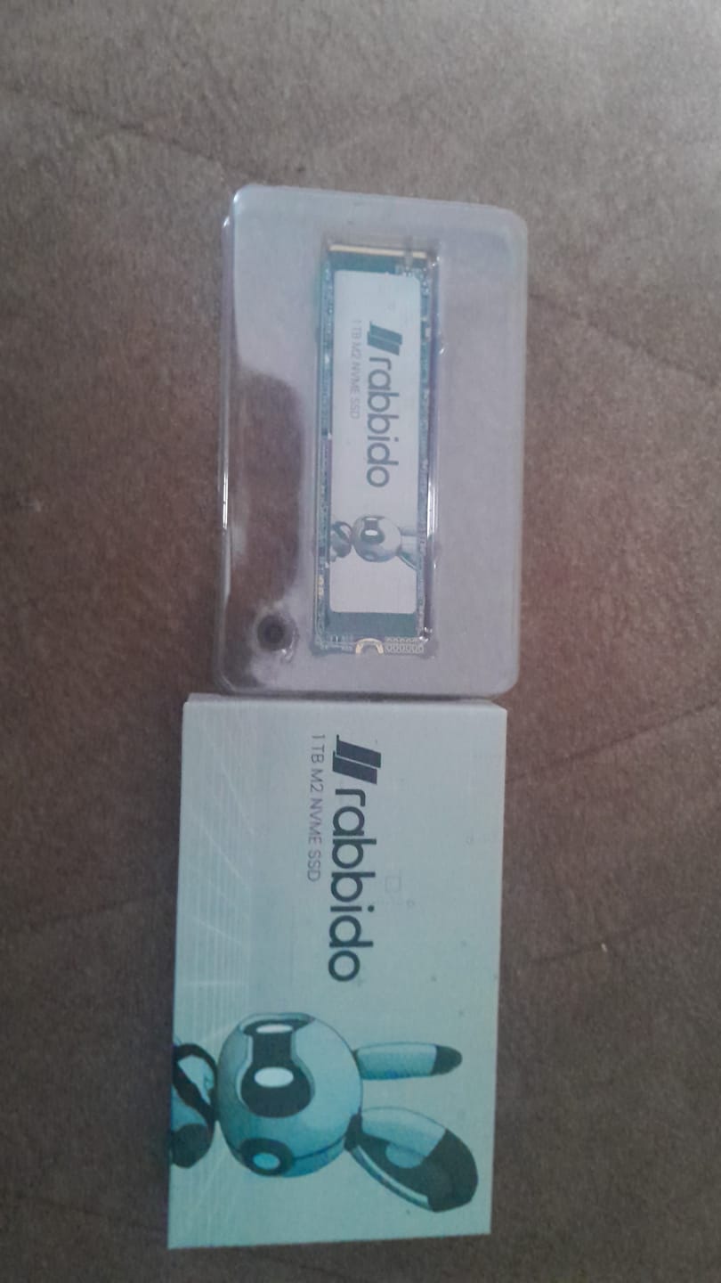 Customer photo review of Rabbido RS790 1TB M2 NVME SSD