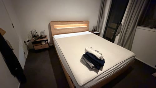 Davey V. review of Tesoro Storage Bed Frame ,King,LED light +USB Charge image 1 out of 2