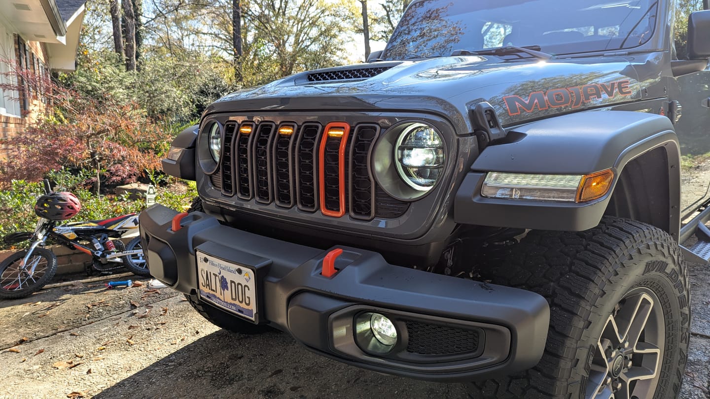 Customer photo review of Prerunner Amber/RGB Grille Lights for 24-25 JL JT Grille