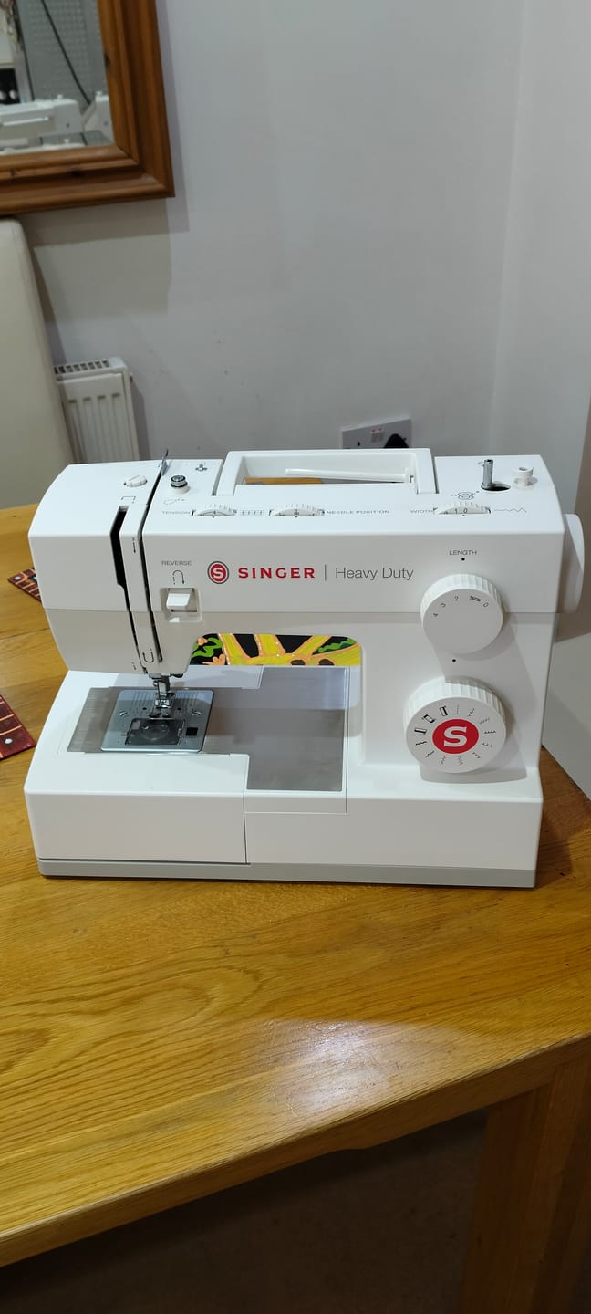 Customer photo review of Singer Heavy Duty 4411 Sewing Machine - FREE Upgrade to new 5511 model at no extra cost