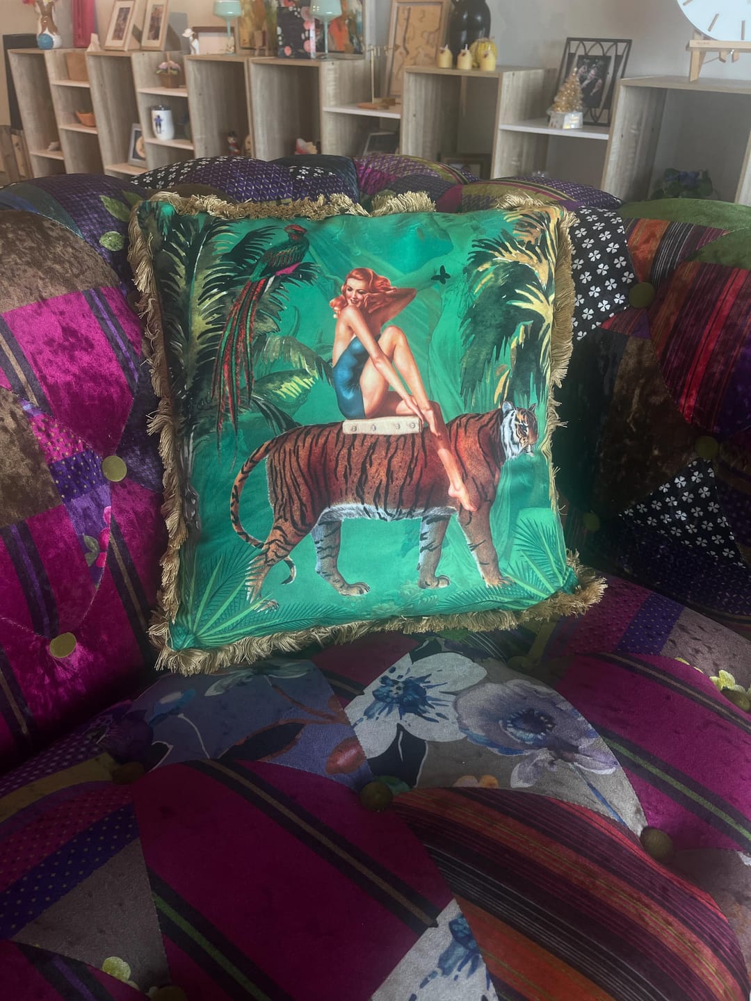 Customer photo review of Queen K Vintage Jungle Green Cushion with Fringe Trim