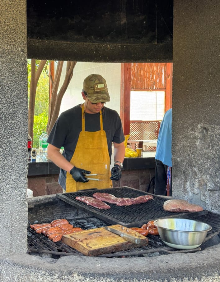 Customer photo review of Pechera parrillera cuero Grill