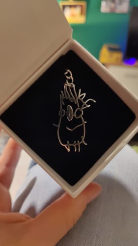 Anna-lena H. review of Persönliche Kinderzeichnung als Halskette oder Anhänger image 1 out of 2