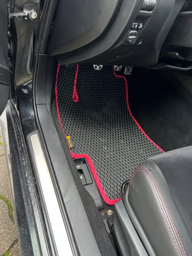 Dawid M. review of Dywaniki samochodowe na zamówienie - Przód i tył image 1 out of 3