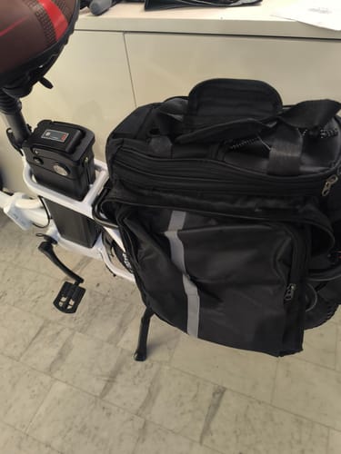 Customer photo review of 🎁 Cycling gift pack（Backpack,Lock,PhoneHolder,Waterproof Cover,Pump) (100% off)