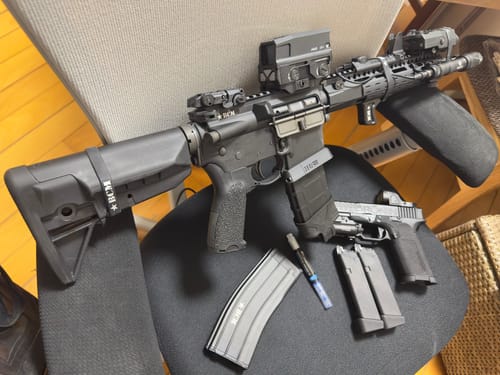 Customer photo review of VFC M4 VMAG Green Gas Magazine V3 (30 rounds, Compatible with VFC HK416) - Black