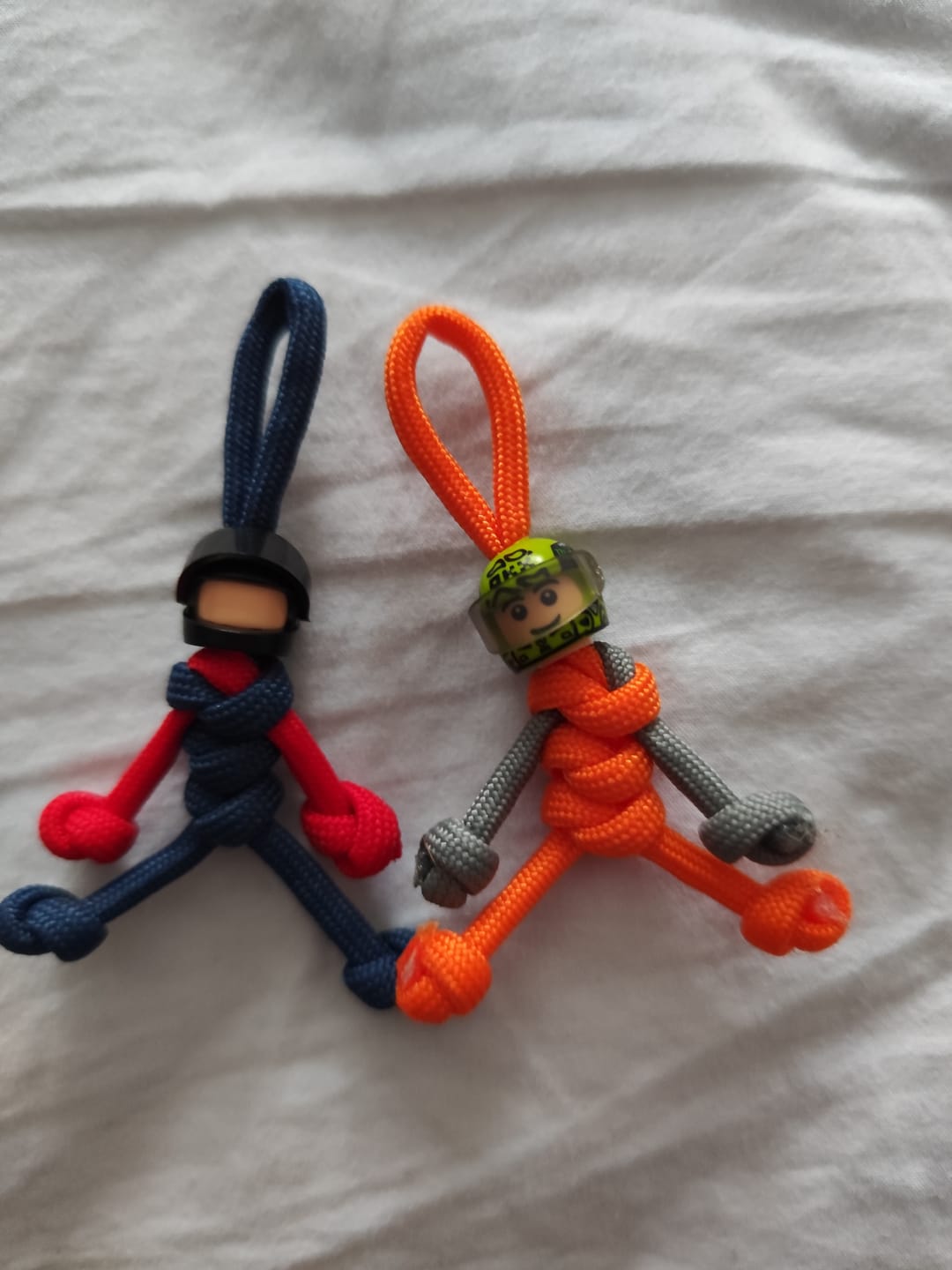 Customer photo review of Limited Edition 2025 Lando Norris Racing Paracord Buddy Keychain