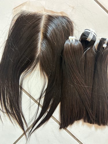 Selaelo T. review of Natural Vietnamese SDD Bone Straight Closure image 1 out of 1