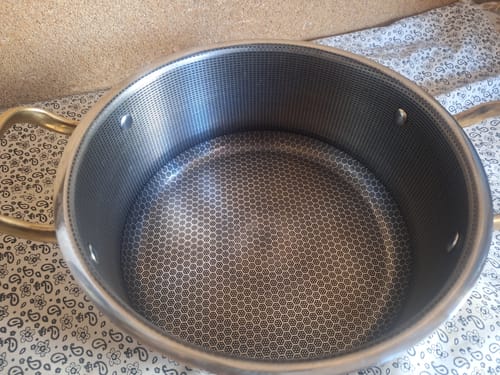 Customer's top-down view of the Flanek Laser Crafted Casserole, showing the interior honeycomb pattern.
