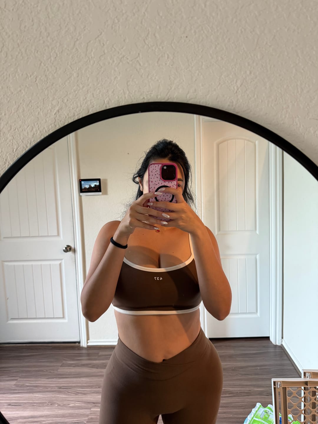 Customer photo review of The V Legging / Teddy