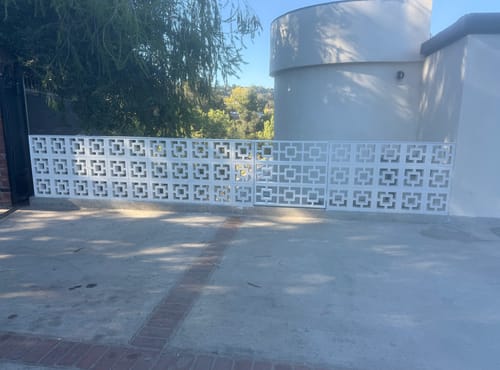 Town Square White 11 4 Breeze Block