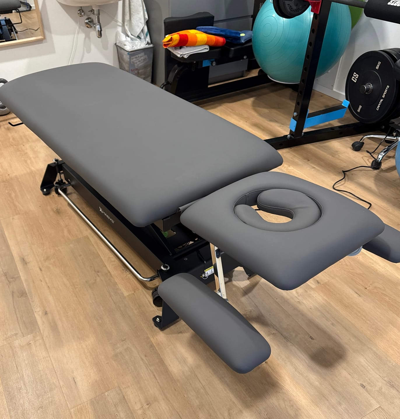 Customer photo review of Therapieliege Elektrisch Evero Cross X4 Ergo | 4-Segmente | Steuerrahmen | Grau-Schwarz | 3 Jahre Garantie