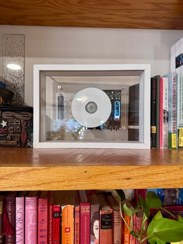 Customer photo review of M1 Music Frame CD Player