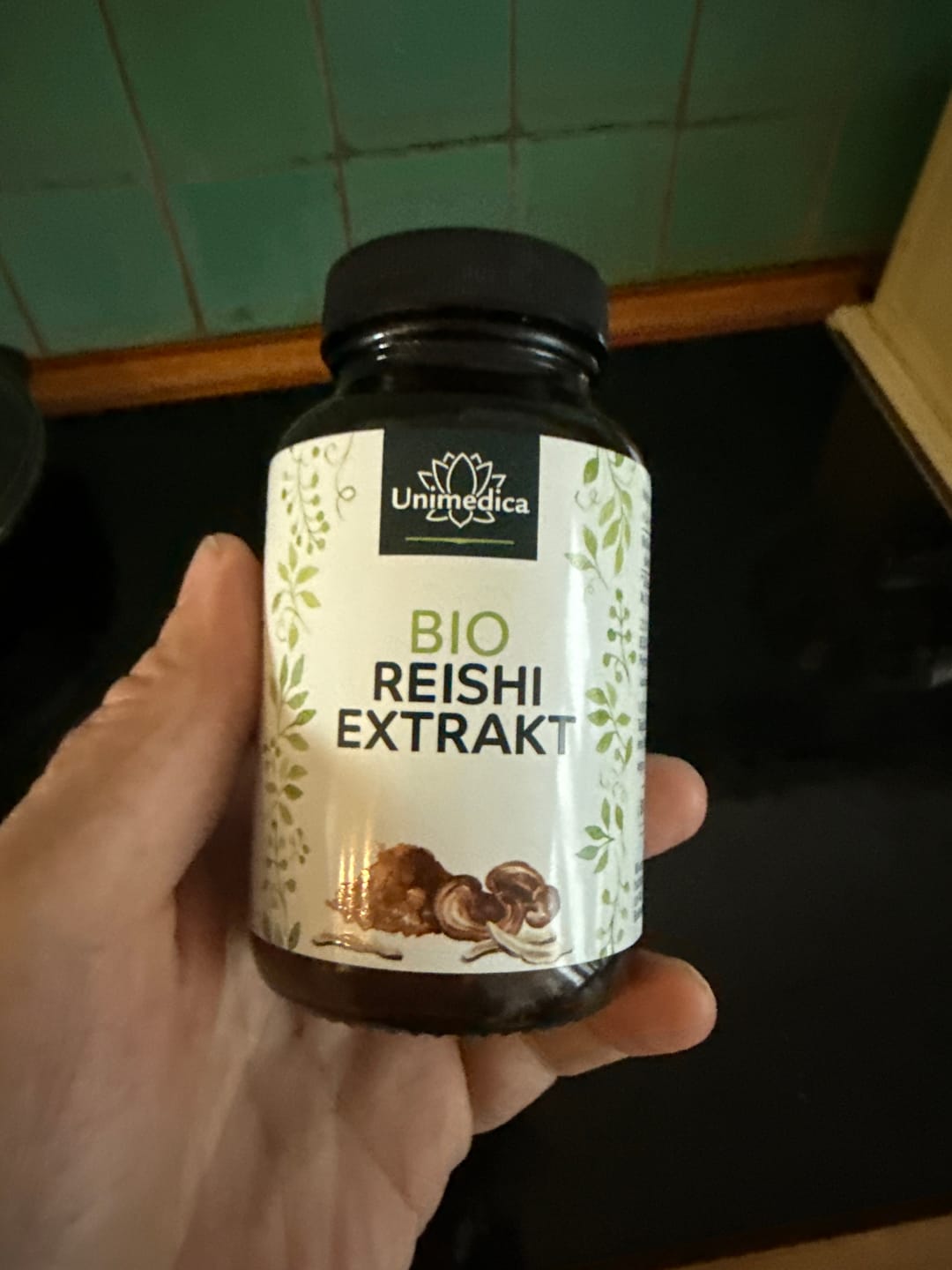 Customer photo review of Bio Reishi Extrakt - 1000 mg pro Tagesdosis (2 Kapseln) - Pilz Extrakt mit 30 % Polysacchariden - aus Wasserextraktion - 90 Kapseln