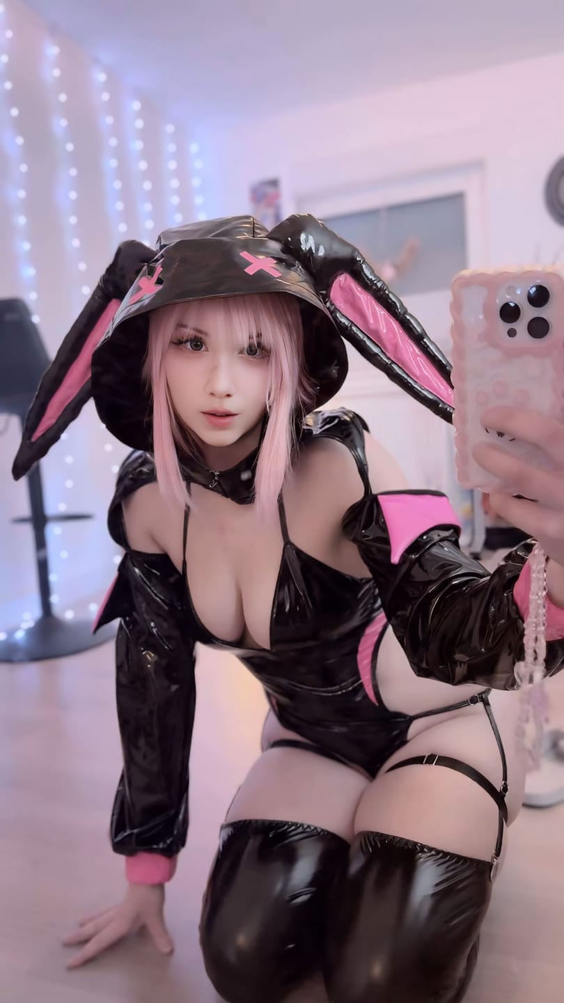 Customer photo review of Cosplay Evil Bunny Lingerie KO50（5-Piece Set）