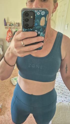Customer photo review of Hemp Scoop Crop Top 2.0