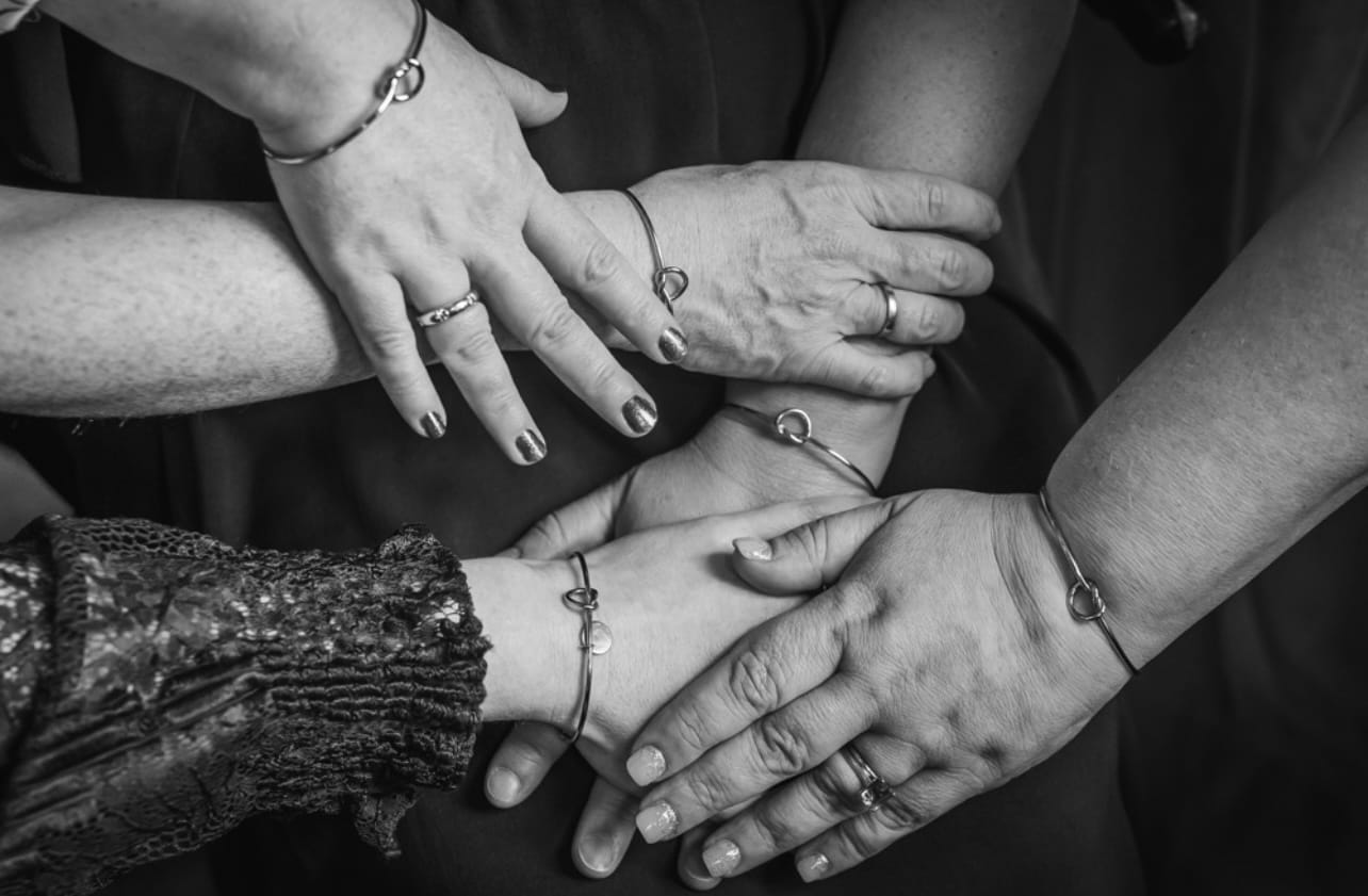 Customer photo review of "Tie The Knot" - Bangle