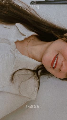 Nisha T. review of Luxe Bar Station Necklace image 1 out of 1