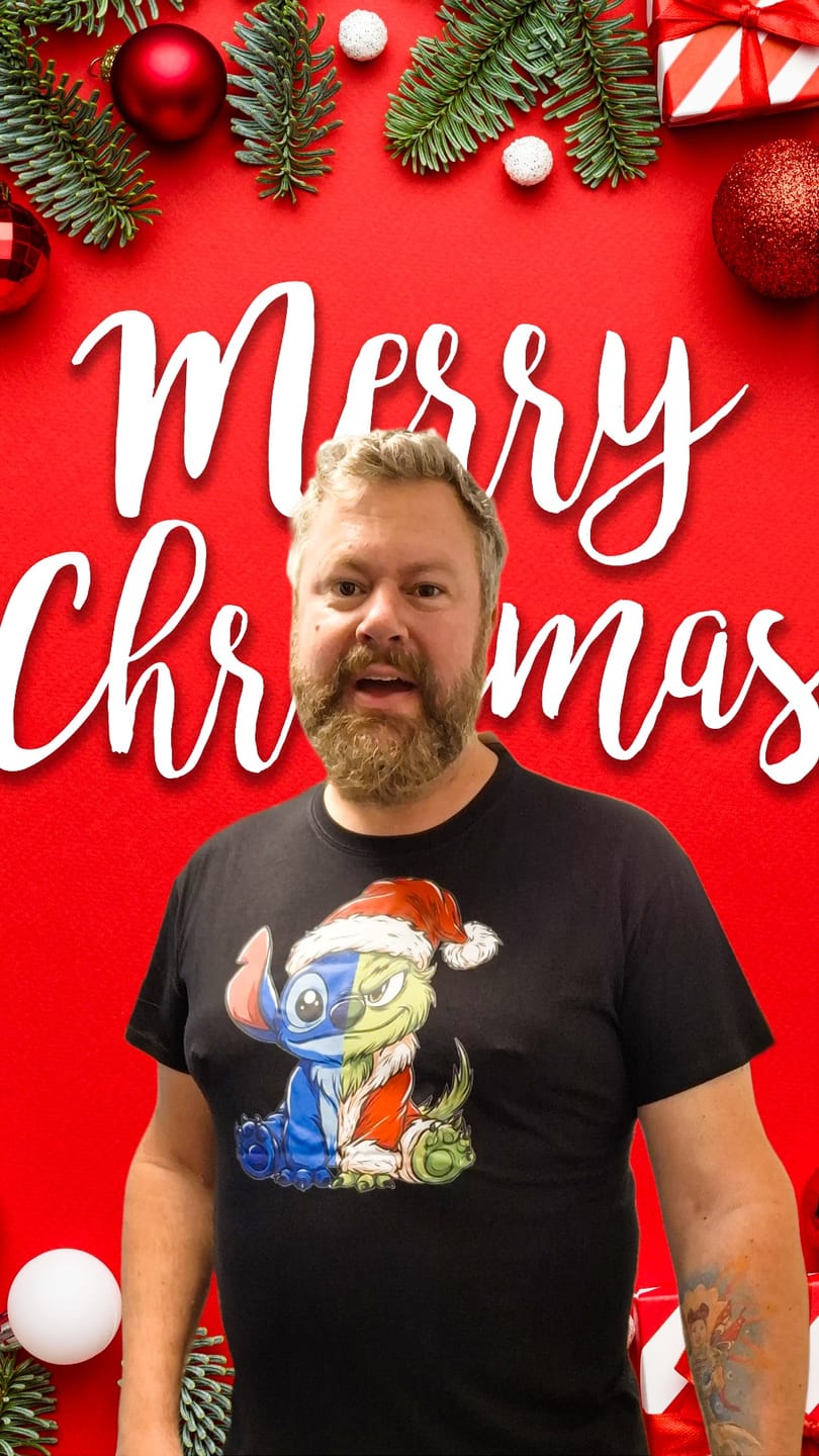 Customer photo review of GRITCH | Shirt Unisex
