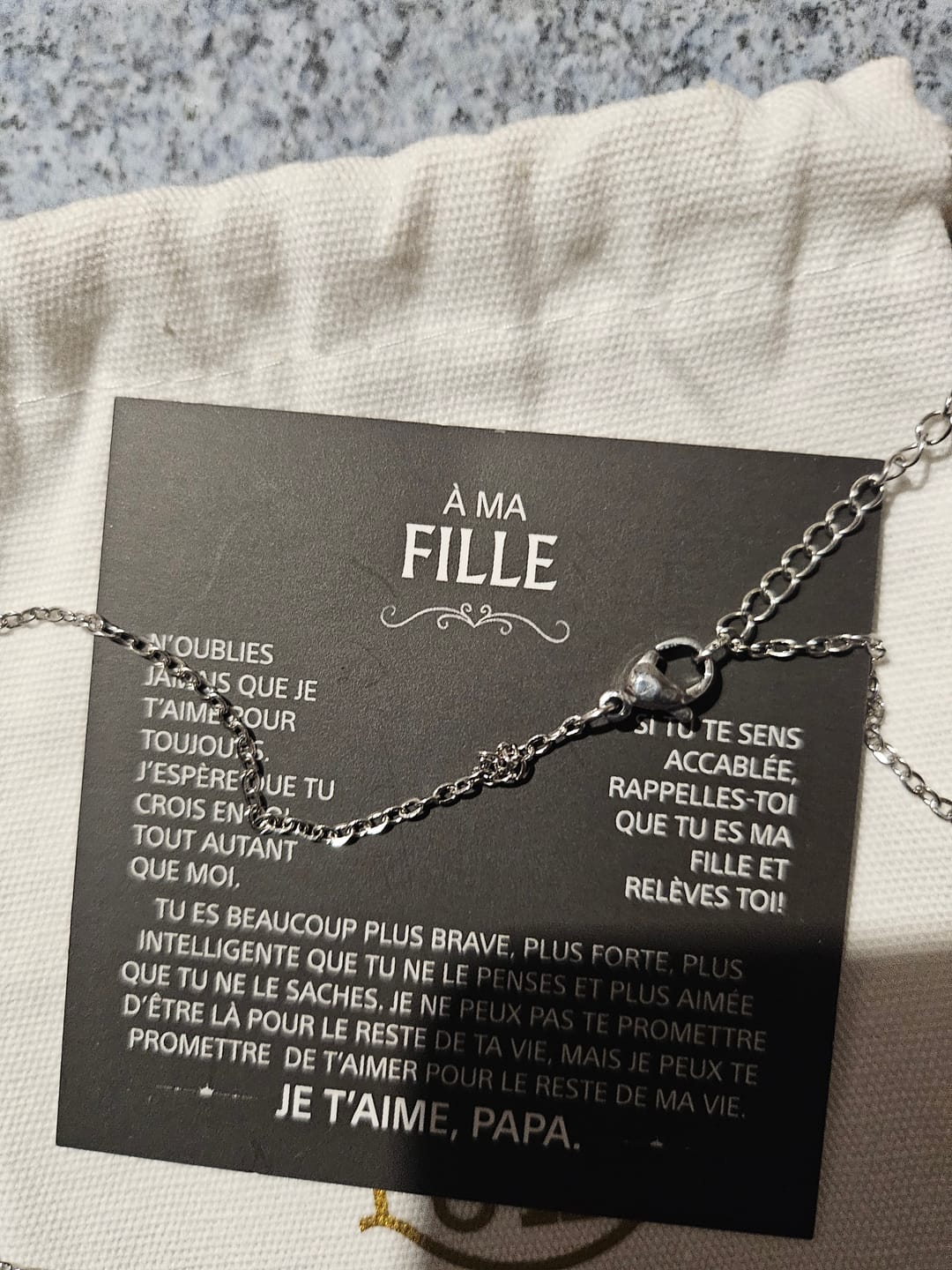 Customer photo review of À Ma Fille - Collier coeur d'amour