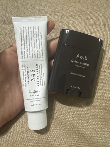 Customer photo review of ستيك واقي الشمس السريع بمعامل حماية 50+ من أبيب - 22ج
