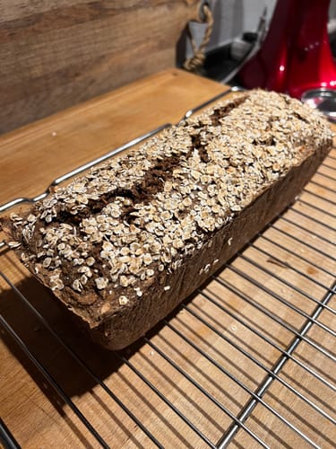 Customer photo review of Vegane Bio Backmischung mit Gemüse, die proteinreiche, lower-carb* Brot-Alternative