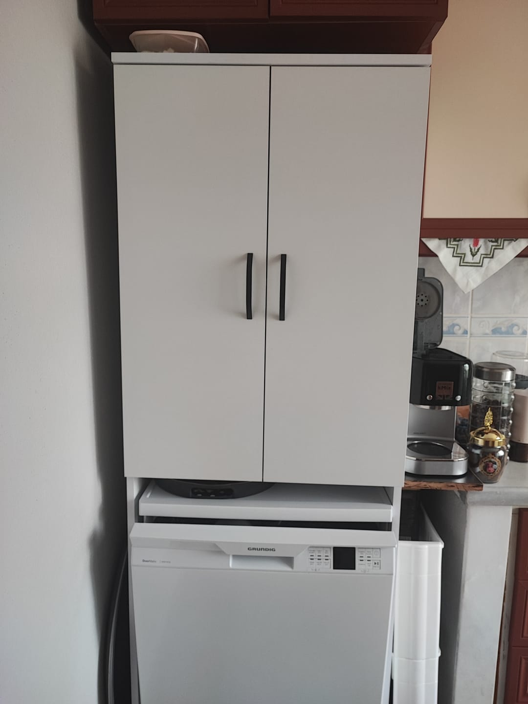 Customer photo review of Rani KD110 Çamaşır Makinesi Dolabı 2 Kapaklı 2 Raflı Banyo Dolabı Beyaz