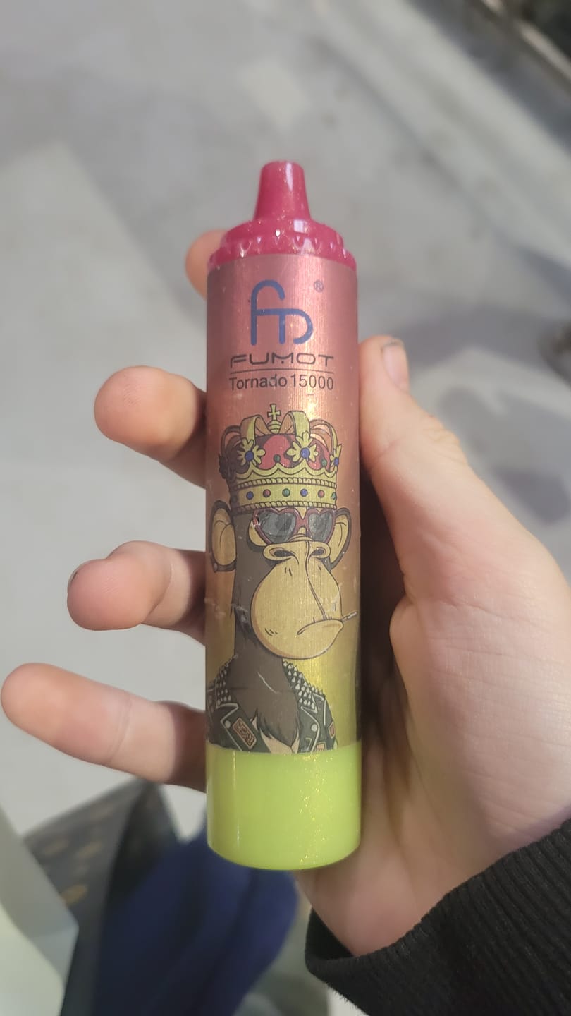 Customer photo review of RandM Tornado 15000 Disposable Vape