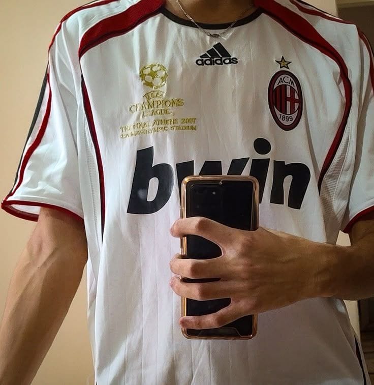 Customer photo review of AC MILAN 06/07 AWAY JERSEY