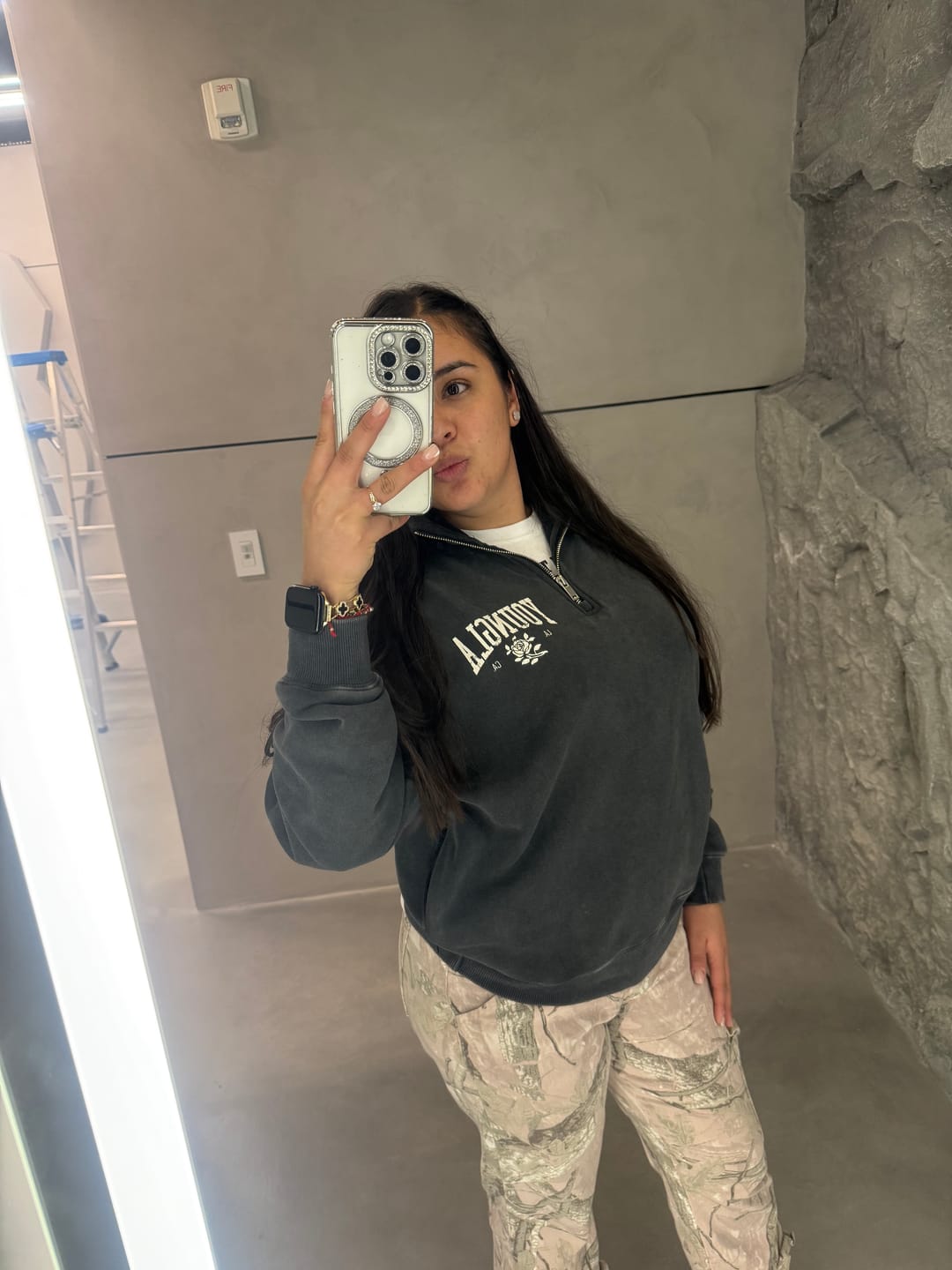 Customer photo review of W5175 - OTG Pullover