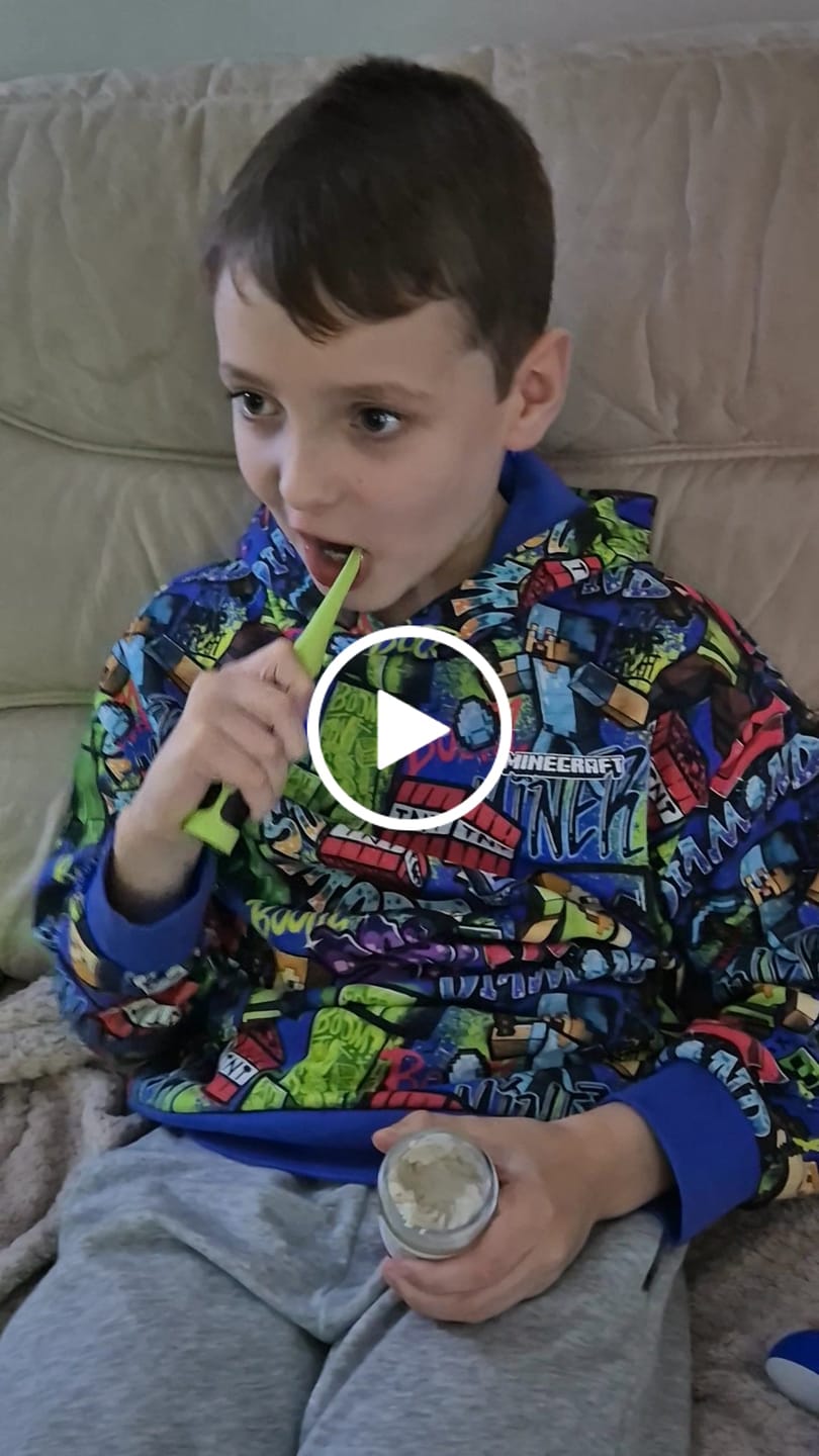 Customer video review of Kids Fluoride Toothpaste - Strawberry with HYDROXYAPATITE