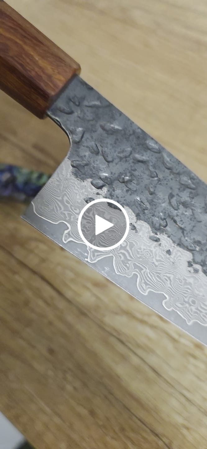 Customer video review of Shikku Santoku