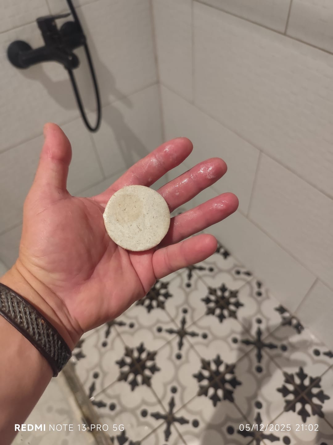 Customer photo review of Pack Shampoo Anticaída y Anticaspa Grasa en Barra
