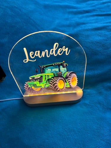 Customer photo review of Traktor Nachtlicht mit eigenem Namen